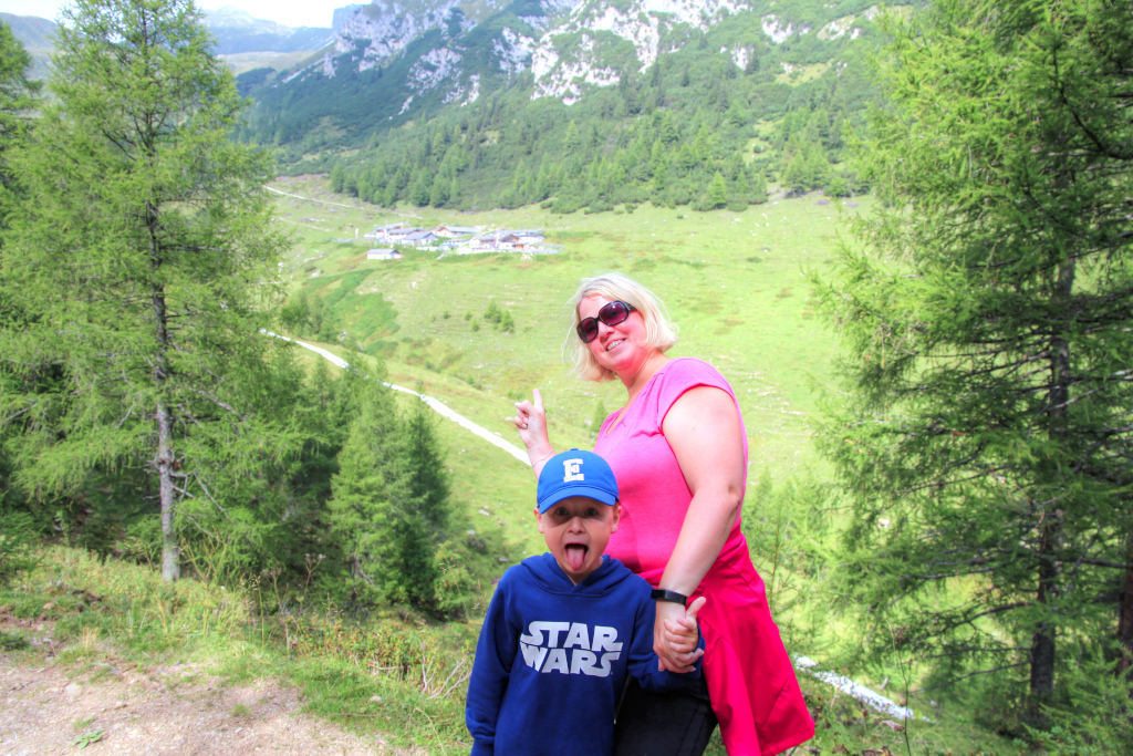 Hike from Rosskopf to Ladurns
